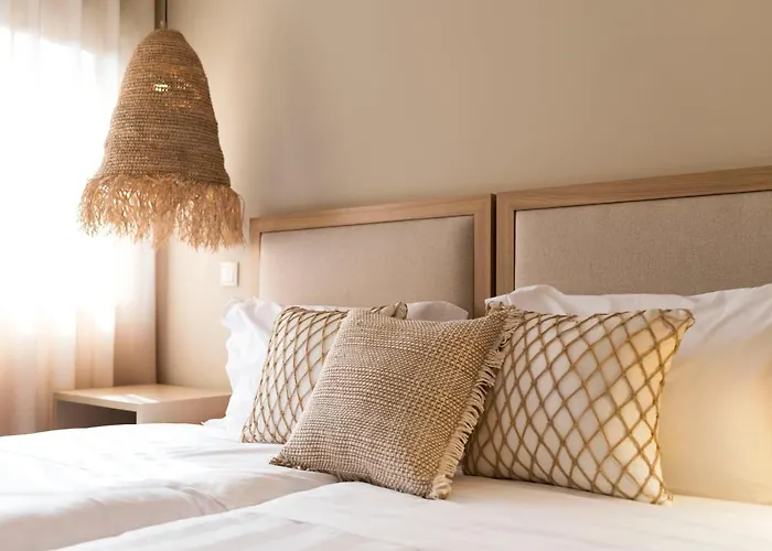 Oliva Welcoming Aparthotel 3*